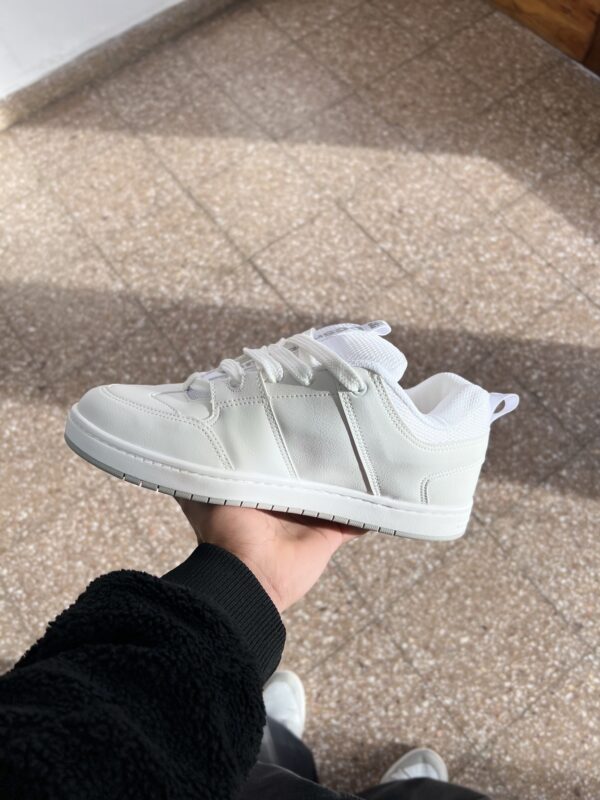 DC Limited White & Black