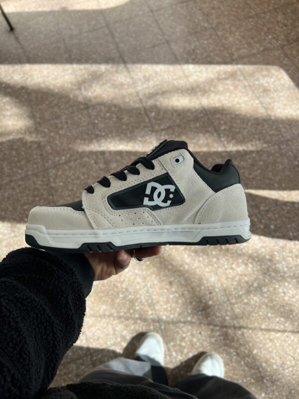 DC white gamuza