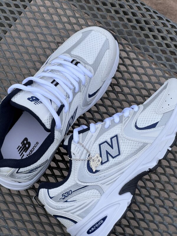 New Balance 530