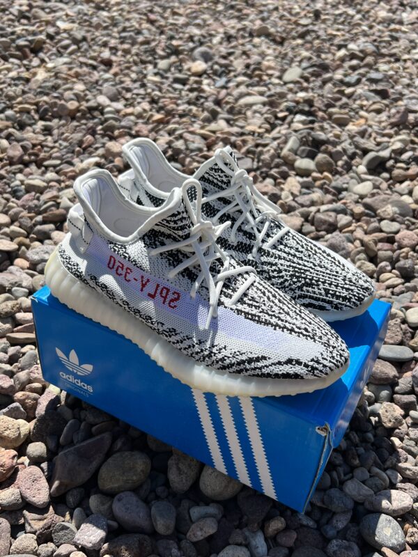 Adidas Yeezy Boost 350 V2 Zebra