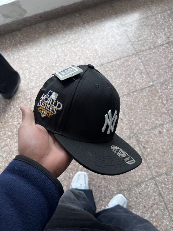 Gorra cerrada NY black